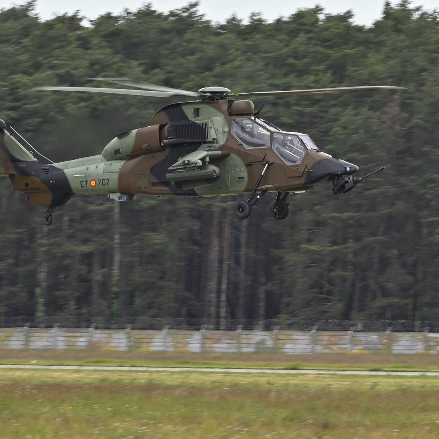 Na vojenskom letisku v Kuchyni pristáli španielske vrtuľníky. Budú plniť úlohy v prospech jednotiek NATO
