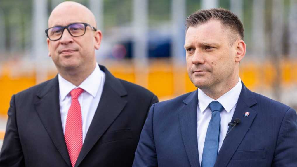 Úsek diaľnice D1 Turany – Hubová sa bude stavať vo variante s dvomi tunelmi, oznámili ministri