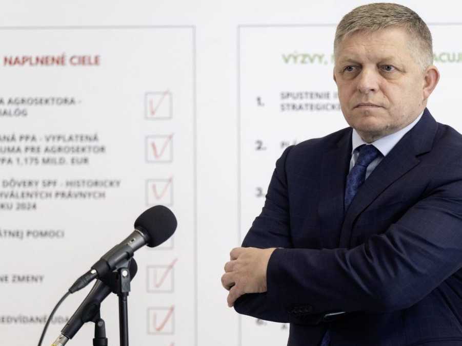 Na snímke predseda vlády SR Robert Fico.