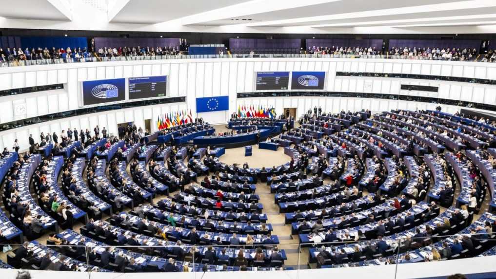 Belgicko požiadalo Európsky parlament o zbavenie imunity piatich europoslancov, dôvodom je kauza Huawei