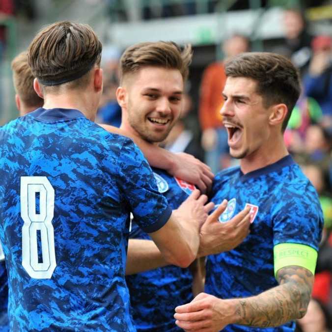 Na futbalových majstrovstvách Európy do 21 rokov môžu hrať aj starší hráči. Dôvod je jednoduchý