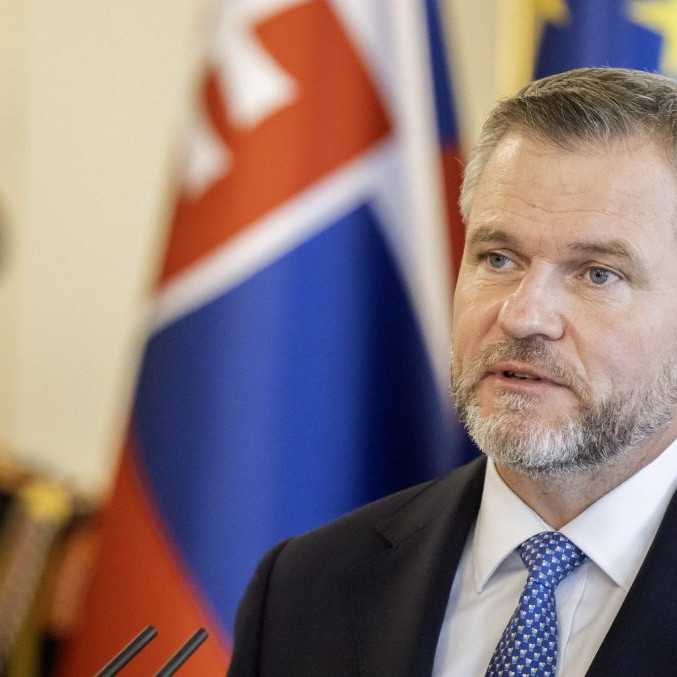 Peter Pellegrini odovzdal poverovacie listiny štyrom novým veľvyslancom SR. Povedú misie v Bielorusku i Turecku
