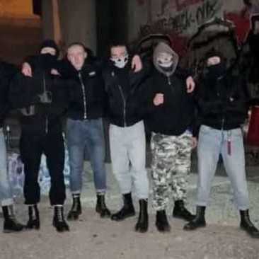 Polícia v Bratislave zadržala skupinu ľudí v súvislosti s podozrením na extrémizmus