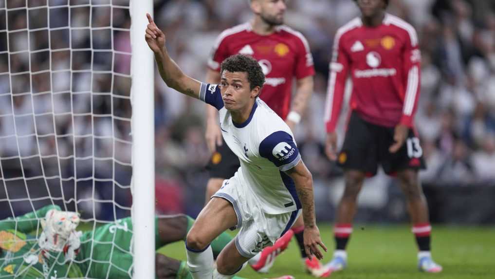 Tottenham zdolal vo finále Európskej ligy UEFA Manchester United. Zápas mal jediného strelca