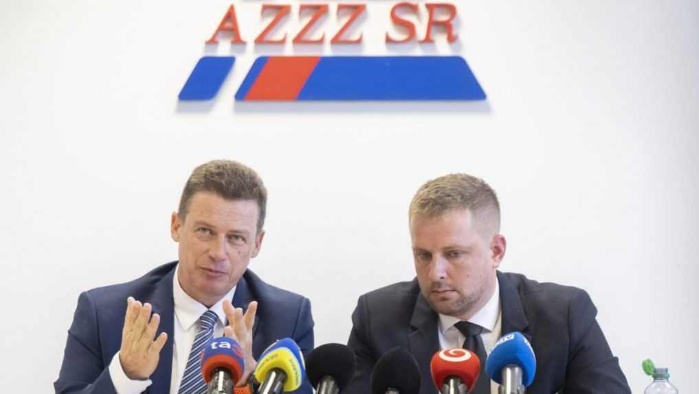 Ambulancie a nemocnice čelia neistote a tlaku, zdravotnícka sekcia AZZZ vyzýva ministra Šaška na stretnutie