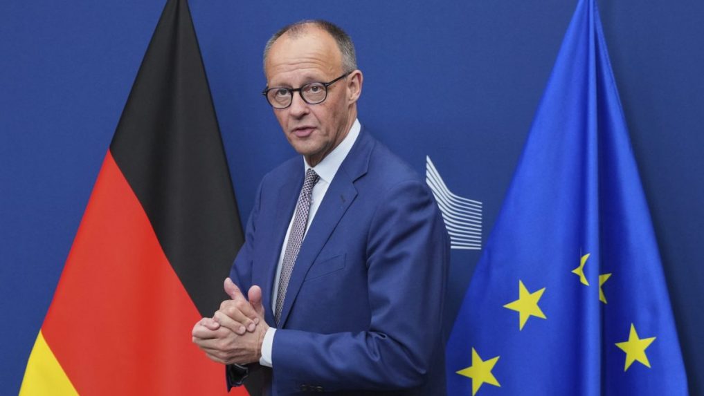Nemecký kancelár Friedrich Merz varuje Rusko pred sprísnením sankcií, ak nepristúpi na prímerie
