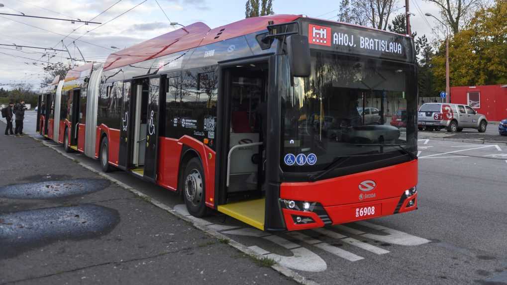 Doprava bude v Bratislavskom kraji opäť drahšia: Ceny budú odzrkadľovať vyššiu DPH aj infláciu