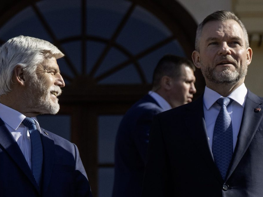 Z prvého miesta rovno na desiate: Vzťah Čechov k Slovensku sa výrazne zhoršil, v hodnotení si pohoršila aj hlava štátu