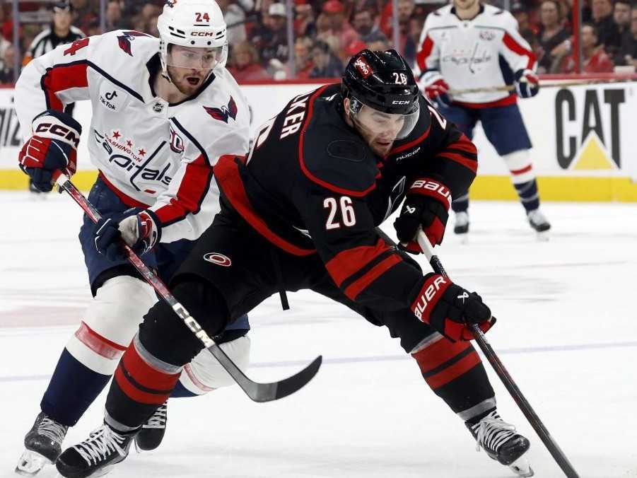 Na snímke hráči Caroliny a Washingtonu.