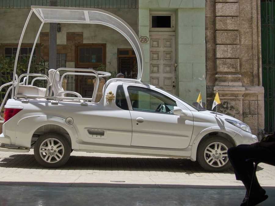 Jeden z papamobilov pápeža Františka bude slúžiť ako mobilná klinika v Pásme Gazy. Pomôže deťom v núdzi