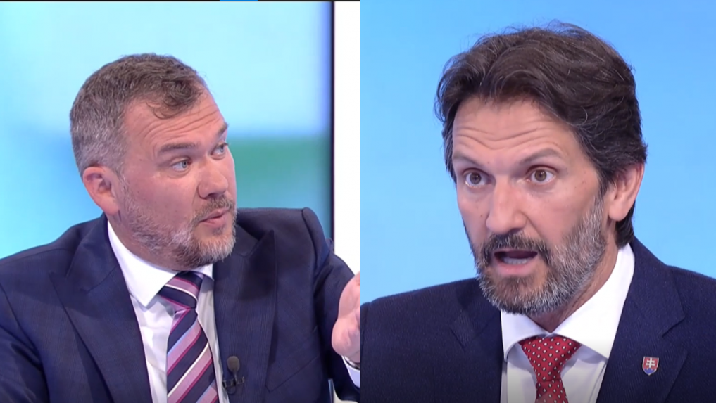 Po atentáte mal o stave premiéra informovať aj člen tímu lekárov, hovorí V. Karas. O tom, že sa útok stal, však nepochybuje