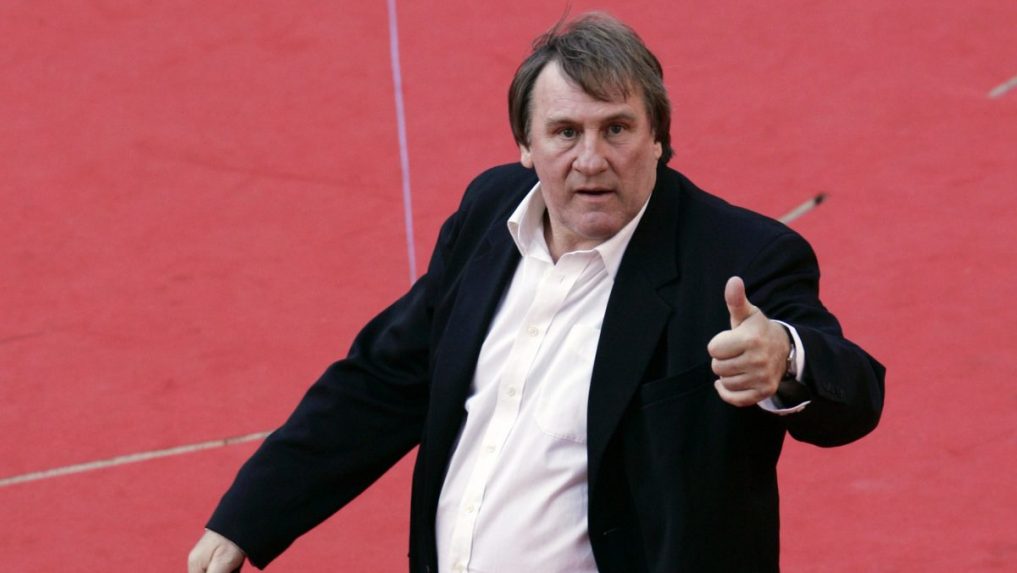 Gérard Depardieu je vinný zo sexuálneho napadnutia, rozhodol francúzsky súd