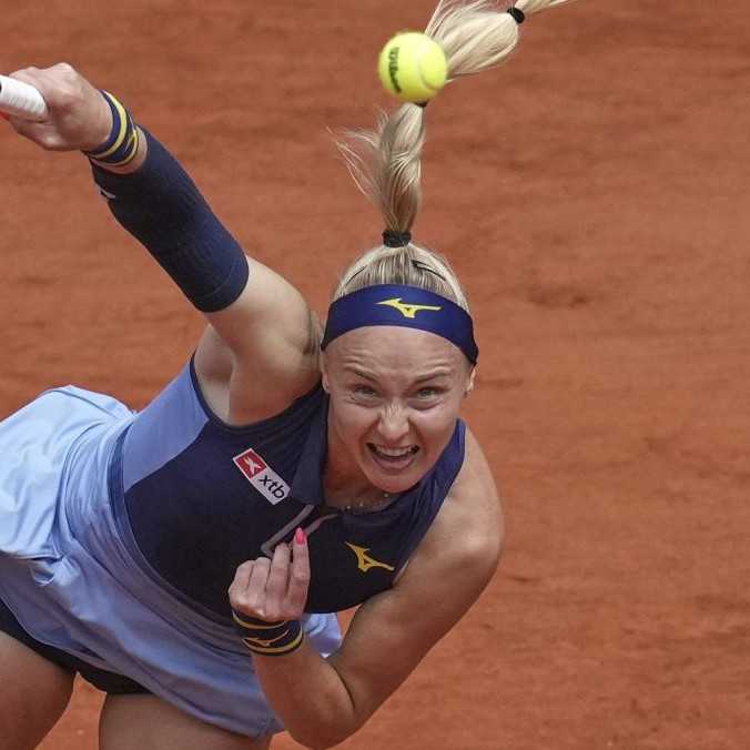 Rebecca Šramková s Bulharkou Viktorijou Tomovovou postúpili do osemfinále štvorhry Roland Garros