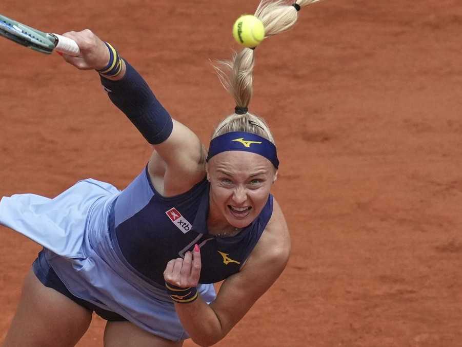 Rebecca Šramková s Bulharkou Viktorijou Tomovovou postúpili do osemfinále štvorhry Roland Garros