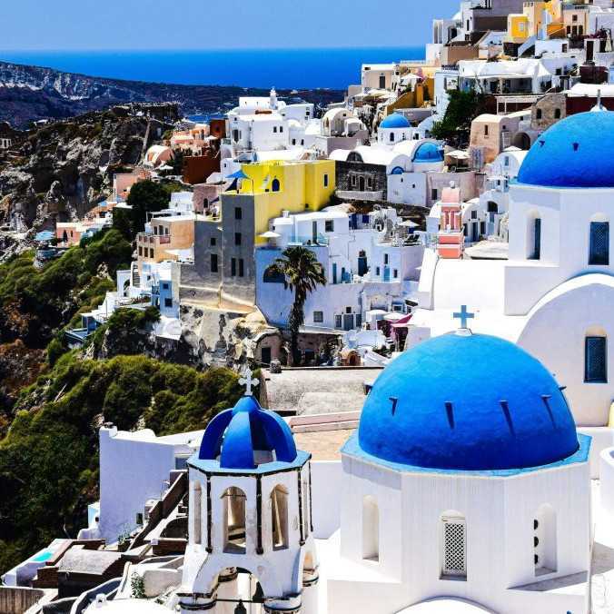 Grécke ostrovy zasiahlo zemetrasenie: Santorini a Kréta hlásia otrasy s magnitúdou 6,1