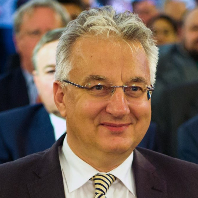 Maďarsko vystupuje z Medzinárodného trestného súdu, rozhodol tamojší parlament