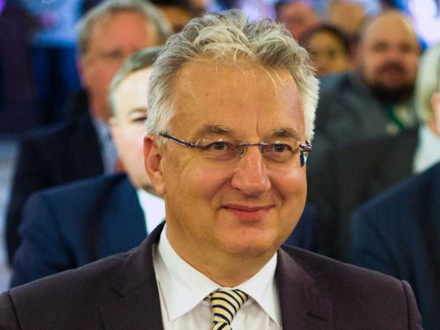 Archívna snímka - Podpredseda maďarskej vlády Zsolt Sejmén.