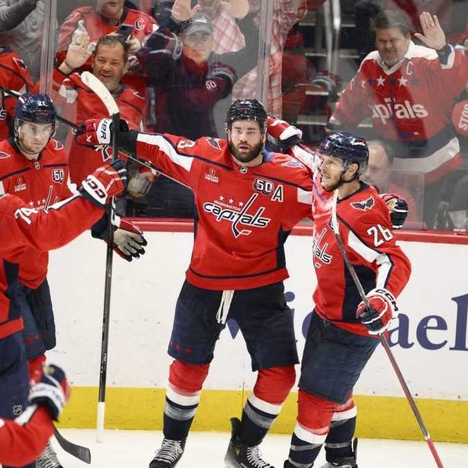 NHL: Washington nedopustil druhé domáce zaváhanie a vyrovnal stav série s Hurricanes. O ďalšom triumfe Oilers rozhodol Draisaitl