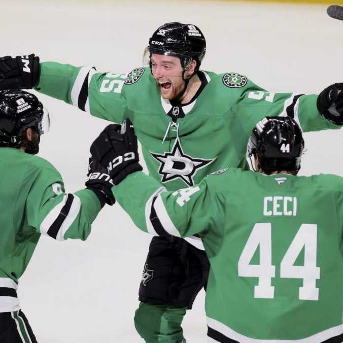 NHL: Hokejisti Dallasu zvíťazili nad Winnipegom a postúpili do semifinále play off