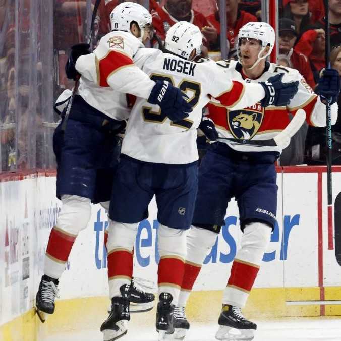 NHL: Odštartovalo finále Východnej konferencie. Obhajca trofeje sa víťazstvom nad Carolinou ujal vedenia