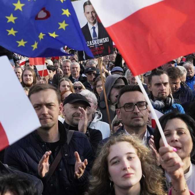 V Poľsku sa končí predvolebná kampaň: Kto má najväčšiu šancu stať sa novým prezidentom?