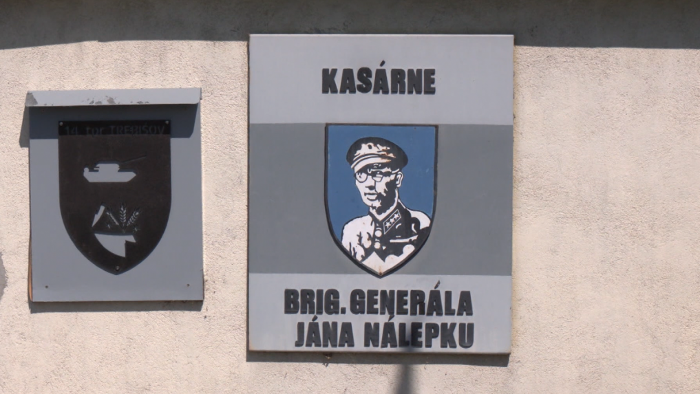 Postrelenie vojaka v trebišovských kasárňach: Polícia začala trestné stíhanie pre ublíženie na zdraví