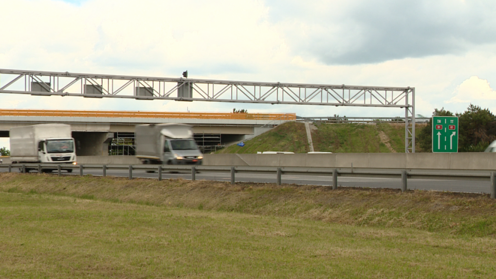 Cez víkend čakajú vodičov na križovatke D1 a R1 pri Trnave dopravné obmedzenia, potrvajú približne dva mesiace