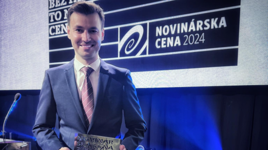 Na snímke ocenený redaktor STVR Jozef Kubánek.