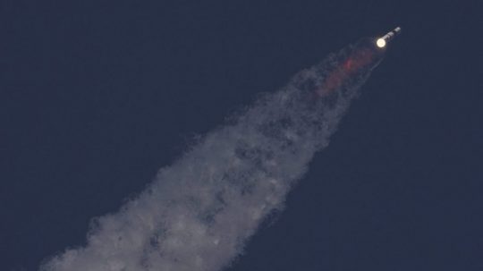 Na ilustračnej snímke raketa spoloťnosti SpaceX.