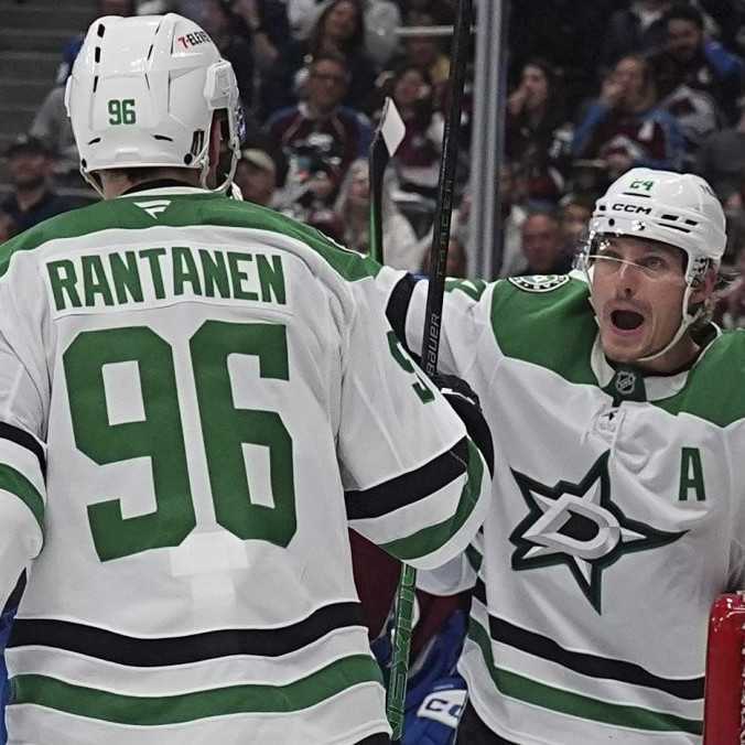 Dallas v siedmom súboji štvrťfinále play off NHL zvíťazil nad Coloradom. M. Rantanen zaznamenal hattrick a asistenciu