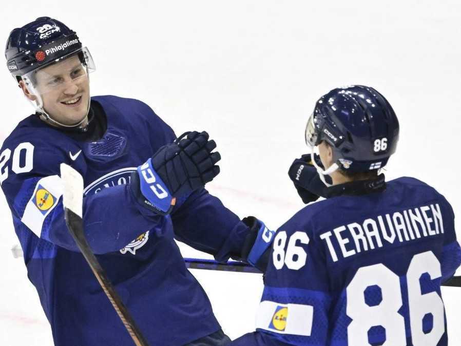 Fínsko - fínska hokejová reprezentácia