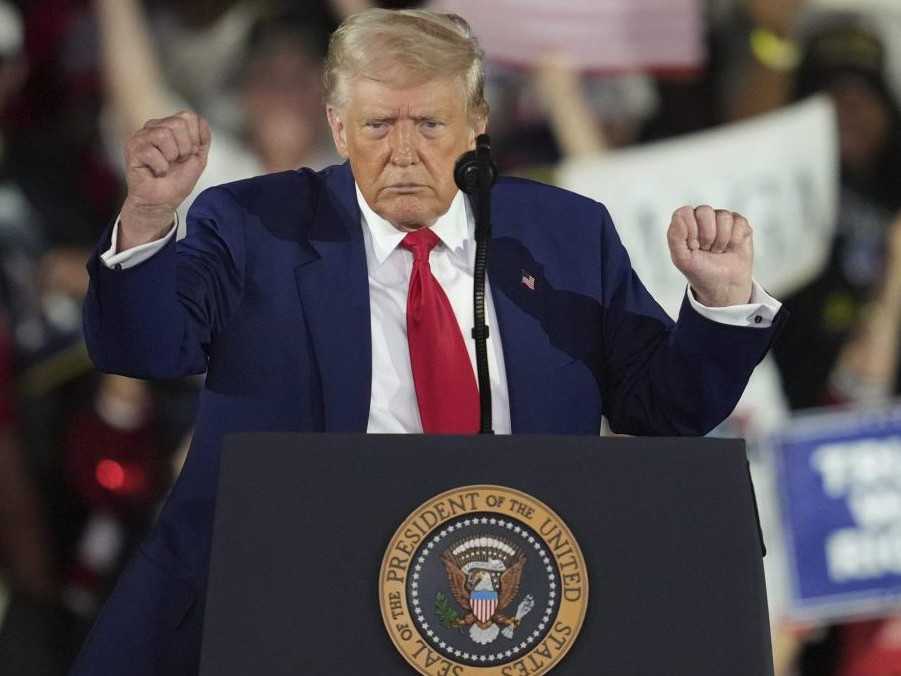 Donald Trump chce premenovať Deň vojnových veteránov a Deň víťazstva v Európe, aby sa mohli sláviť úspechy USA