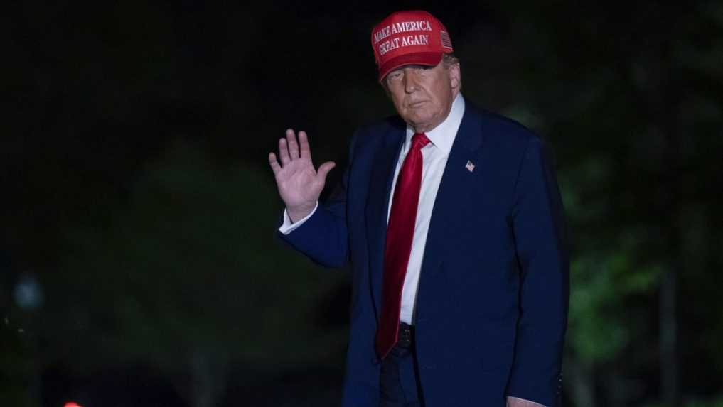 Donald Trump povedal, že sa nechystá opäť kandidovať. Nevie však, či musí dodržiavať ústavu