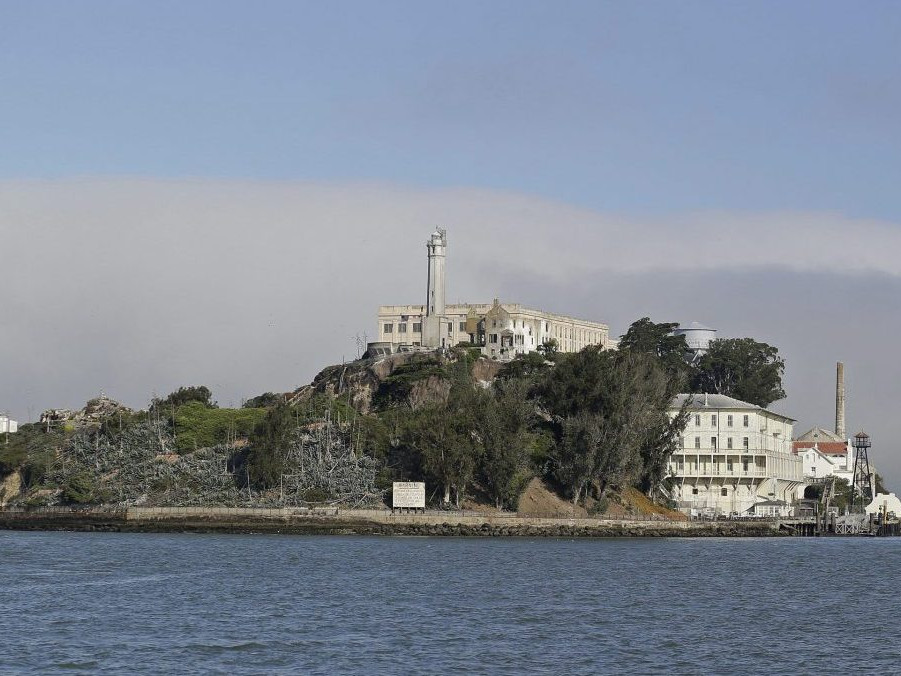 Trump nariadil znovuotvorenie legendárnej väznice Alcatraz. V budúcnosti tam majú byť umiestnení najnebezpečnejší väzni