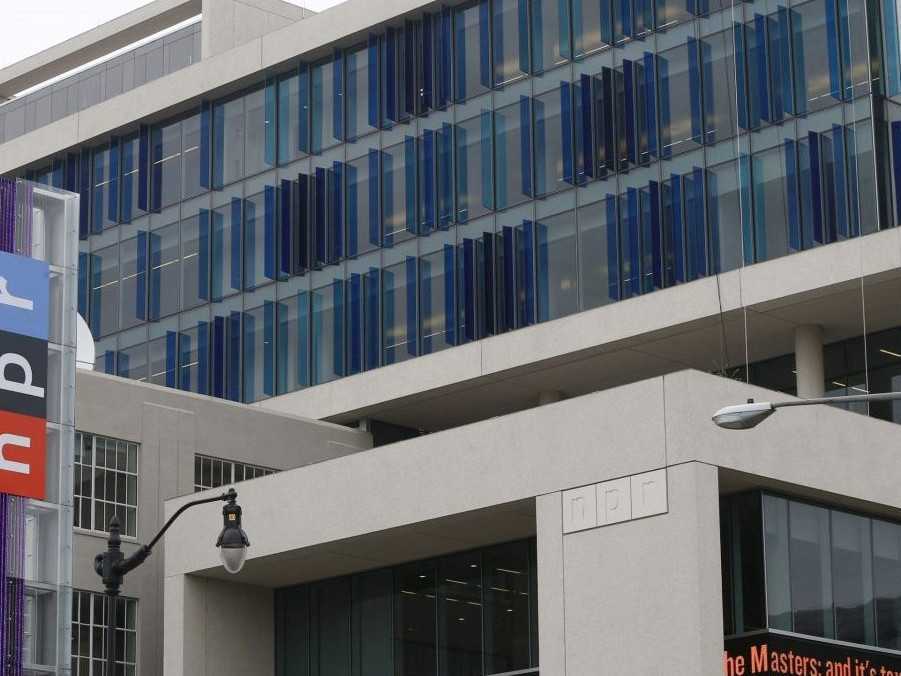 Prezident USA Donald Trump dekrétom odobral verejnoprávnym médiám PBS a NPR verejné dotácie