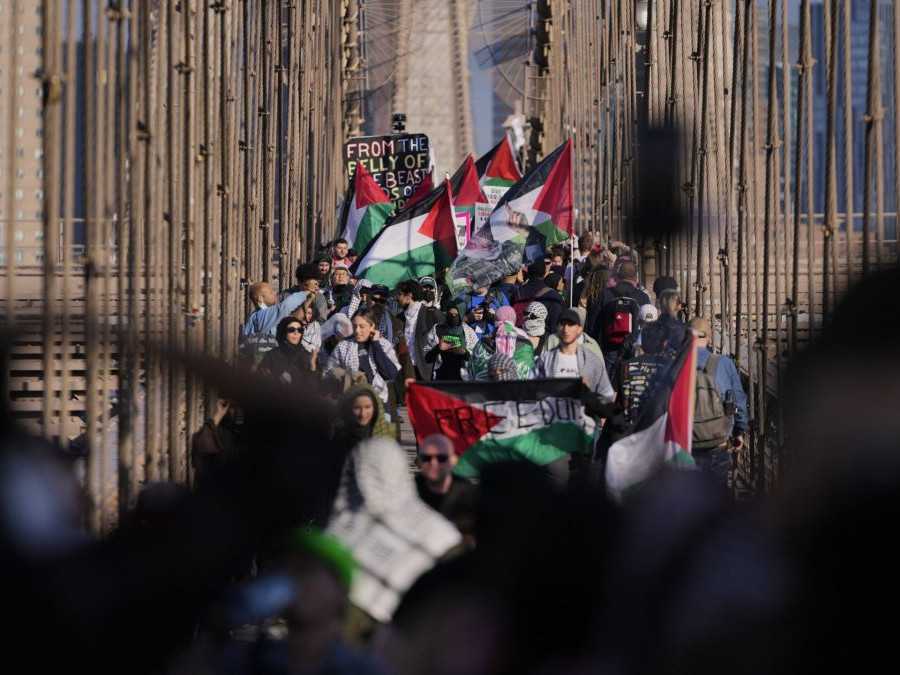 Snímka z pro-palestínskeho pochodu v New Yorku.