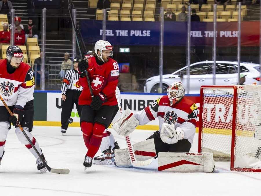 Hokejisti Rakúska a Švajčiarska