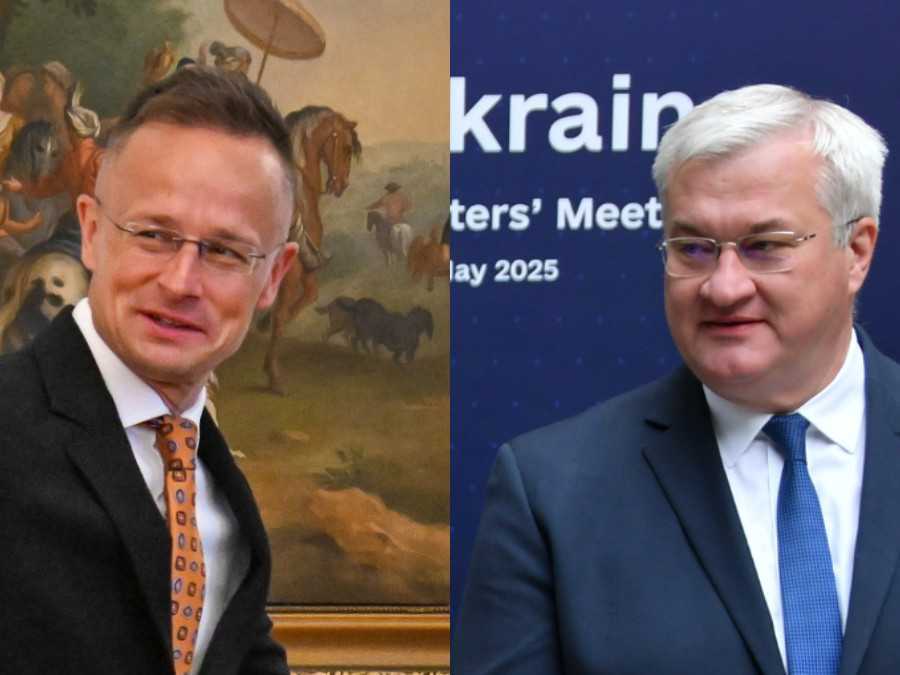 Zľava Péter Szijjártó a Andrij Sybiha.