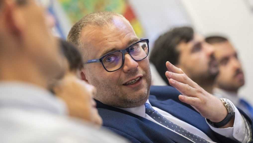 Verejný ochranca práv sa obrátil na Ústavný súd, ide o postupy zdravotných poisťovní pri preplácaní liekov na výnimku