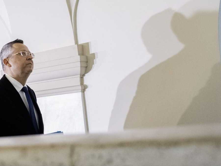 Vláda priblížila, odkiaľ zoberie peniaze na sľubované odmeny pre zamestnancov v štátnej správe