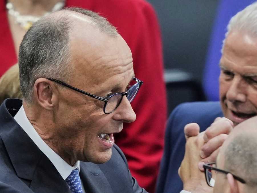 Friedrich Merz sa stal nemeckým kancelárom, poslanci ho zvolili v druhom hlasovaní
