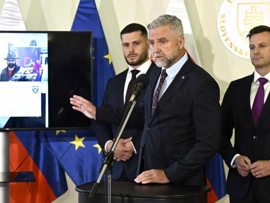 Na snímke zľava Richard Glück, Tibor Gašpar a Juraj Gedra.