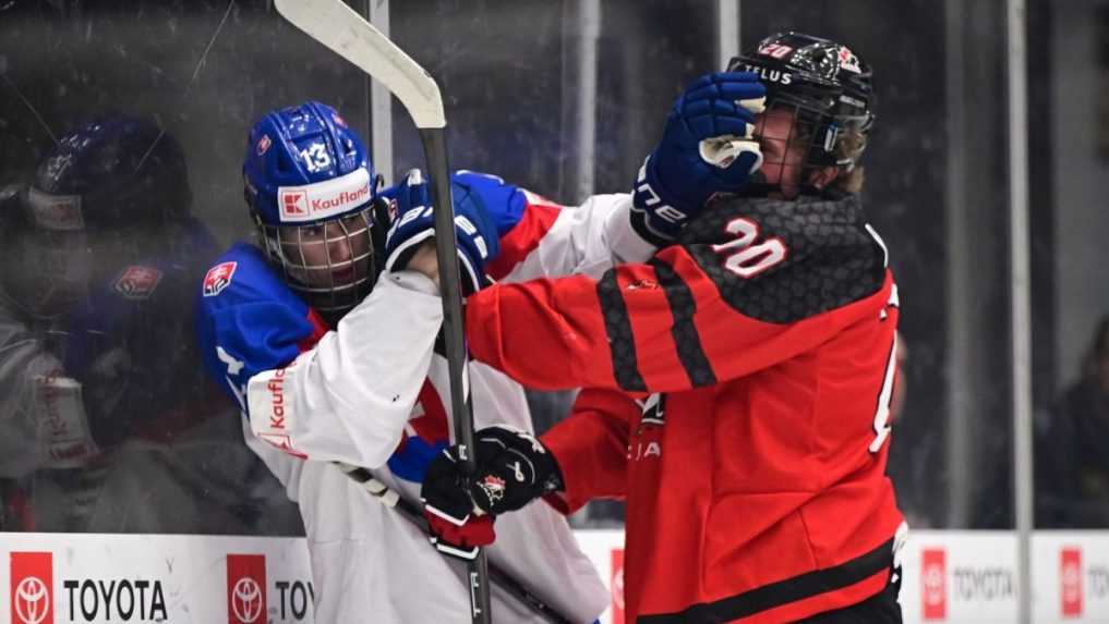MS v hokeji do 18 rokov: Odplata Kanade nevyšla, Slováci budú tretí rok po sebe bojovať o bronz