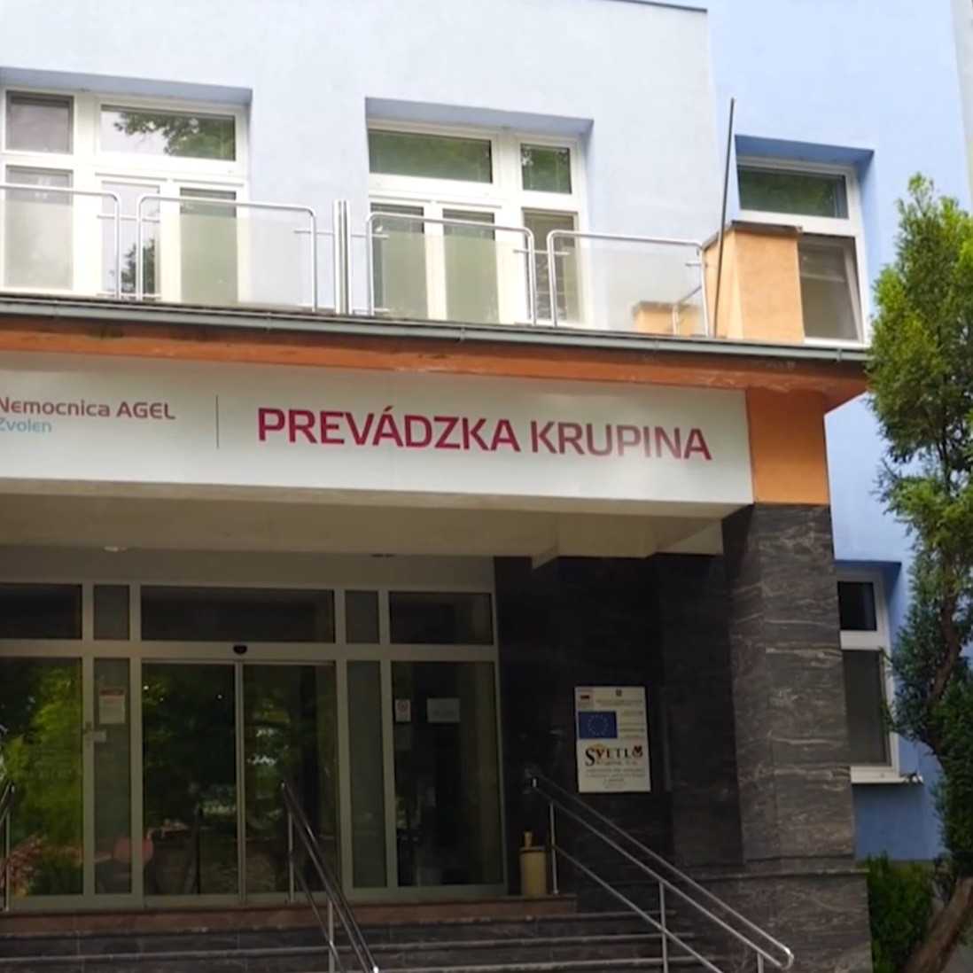 Pediatrickú ambulanciu v Krupine pre výpadok personálu zatvorili. Rodičia s deťmi tak musia dochádzať desiatky kilometrov