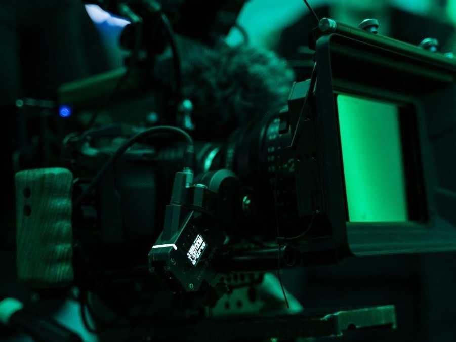 Na ilustračnej snímke kamera.