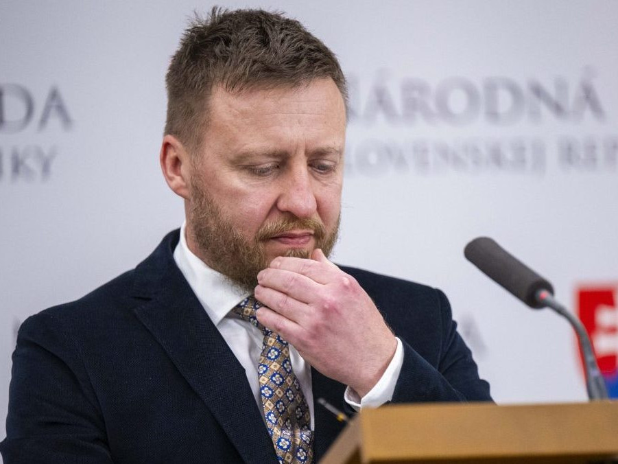 Analýza splnomocnenca vlády Petra Kotlára o mRNA vakcínach je už dostupná, zverejnil ju americký autor
