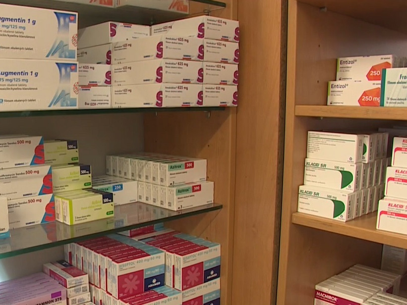 Generické lieky môžu zdražieť alebo sa úplne vytratiť z predaja. Môže za to nová smernica EÚ