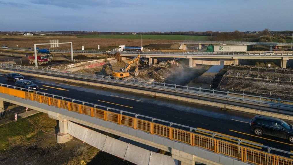 Diaľnica D1 v smere do Bratislavy je už opäť prejazdná. Križovatka Triblavina ostane naďalej s obmedzeniami