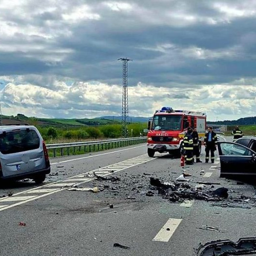 Čelnú zrážku pri Starej Ľubovni neprežila mladá vodička (†22), zraneniam podľahol aj vodič (†63) druhého auta