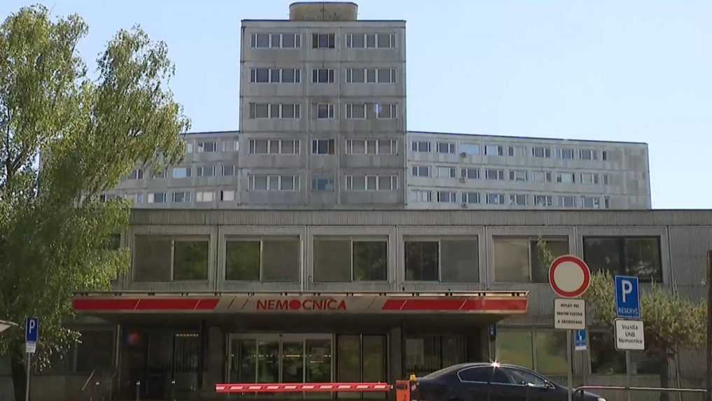 Vybudovanie nemocnice vo Vajnoroch by mohlo spôsobiť zánik ostatných. Rezort obrany naznačil, ktoré nemocnice skončia